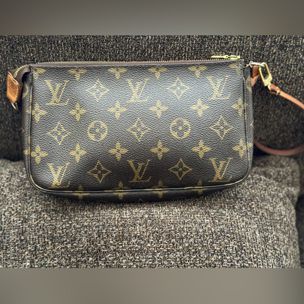 Authentic LV pochette